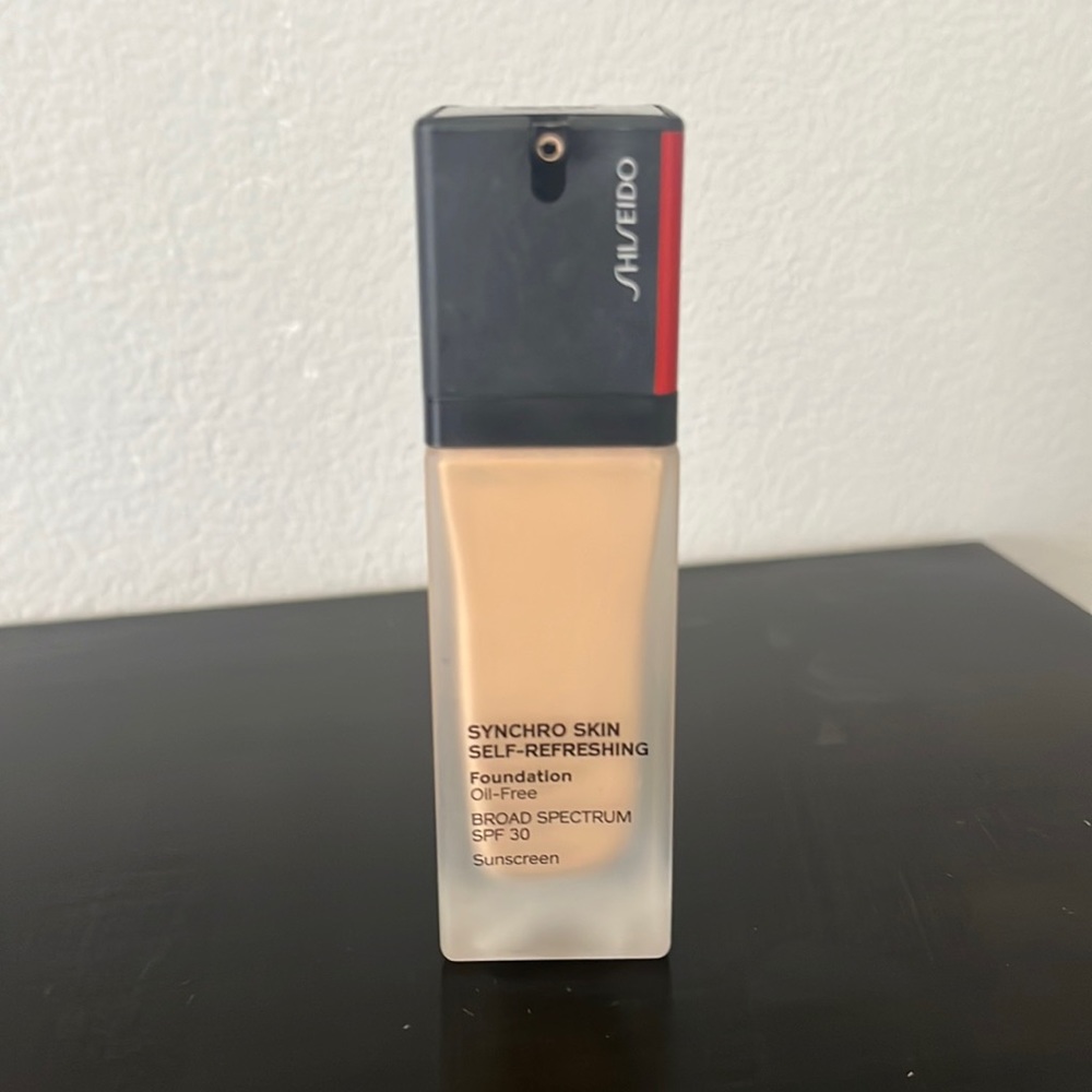 Shisedo Synchro Skin Self-Refreshing Foundation